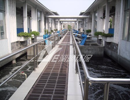 双氯芬酸生产废水处理方法